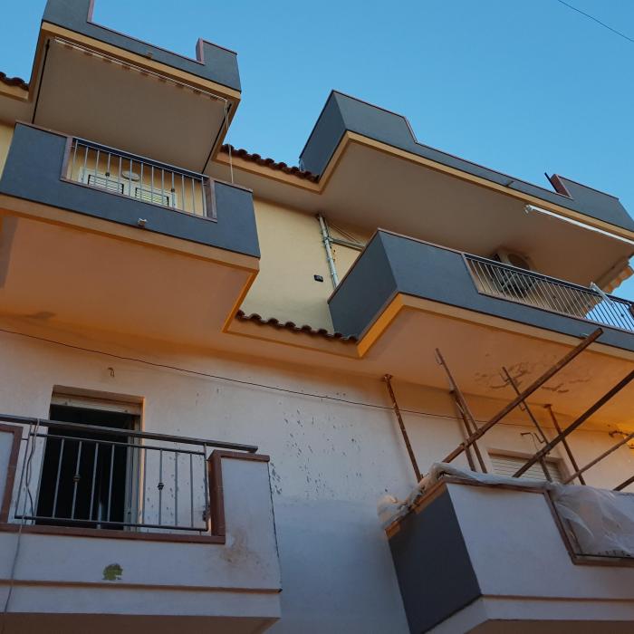 Facciata palazzina-Gaggi
